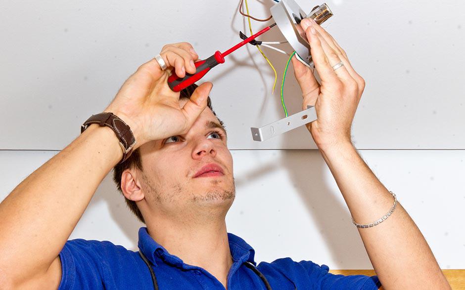recherche travail électricien bâtiment Mantes-la-Jolie
