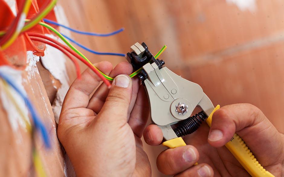 recherche travail électricien bâtiment Paris 15